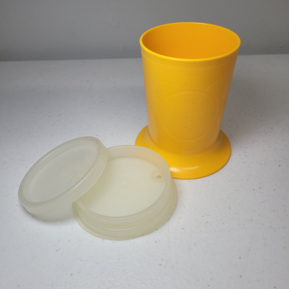 Vintage Tupperware‎ Kids Cup Sippy Lids Yellow Flower 1318-8 Weighted Base